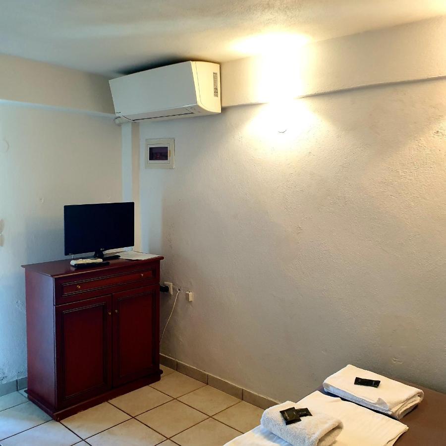 Mini Room In Old Town Kavala Exteriér fotografie